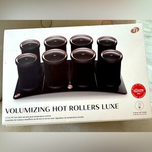 Brand New Box Unopened Lux voluminous rollers.